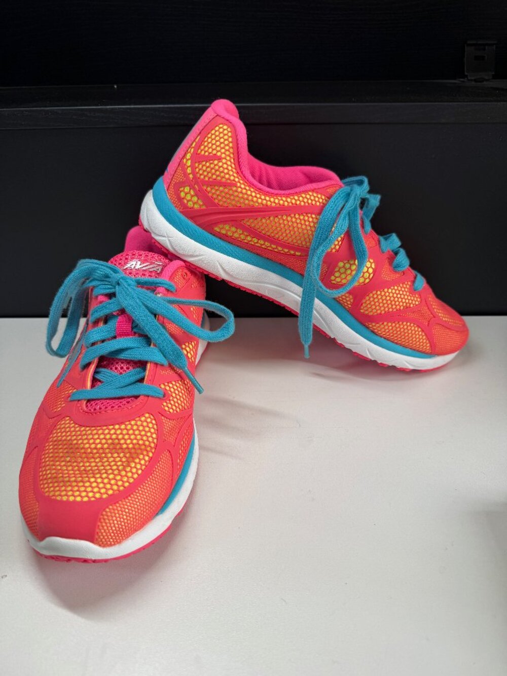 Avia Womens Neon Pink & Orange Athletic Running Shoes Size 8